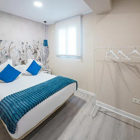 Hostel Plaza Boutique - Solo Adultos Zaragoza