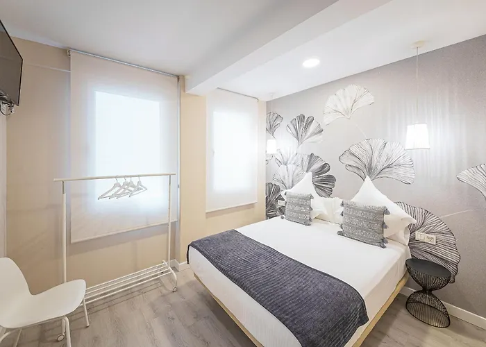 Plaza Boutique - Solo Adultos Vandrerhjem