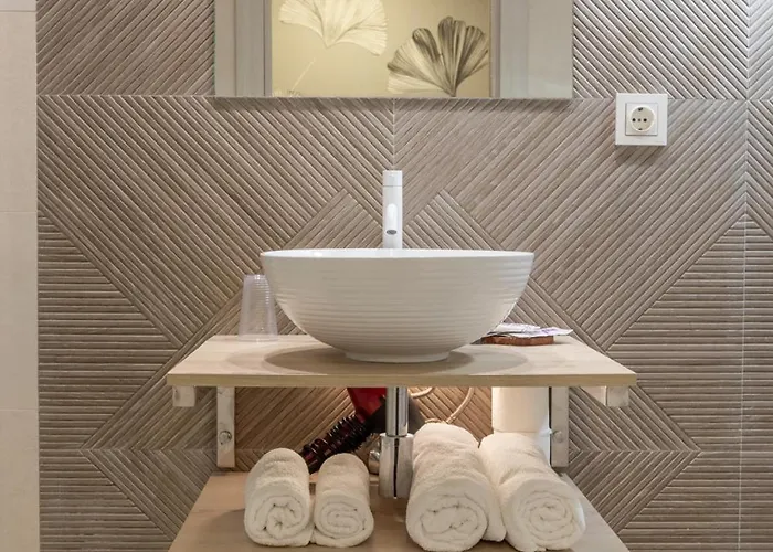 Vandrerhjem Plaza Boutique - Solo Adultos Zaragoza